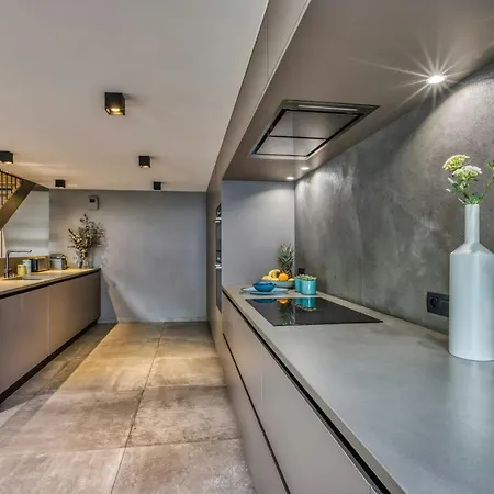Tatil Evi Beautiful With Jacuzzi In *